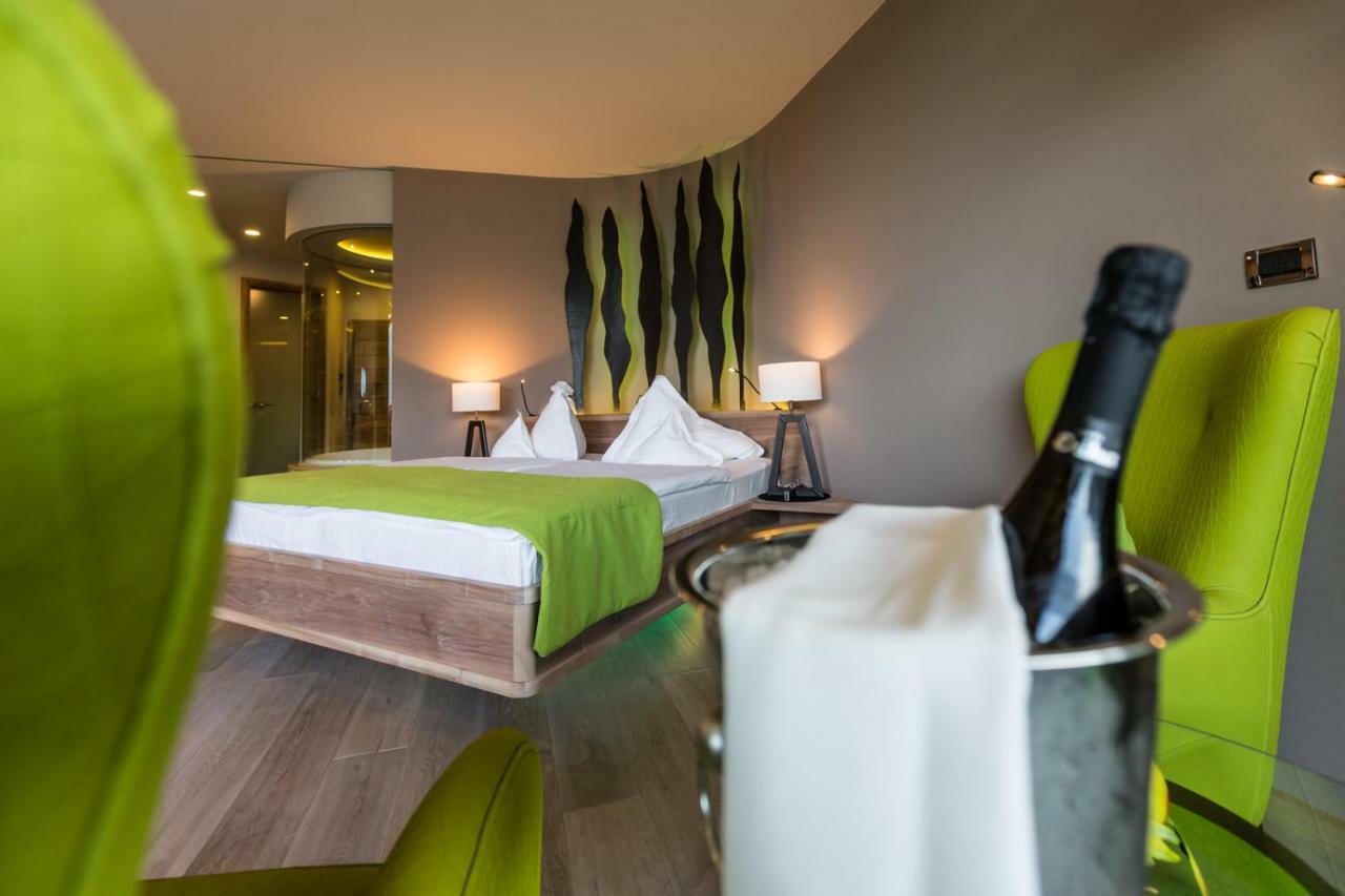 Spa & Relax Hotel Erika تيرولو المظهر الخارجي الصورة